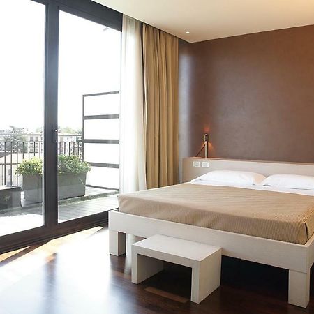 City Hotel Варезе Екстериор снимка