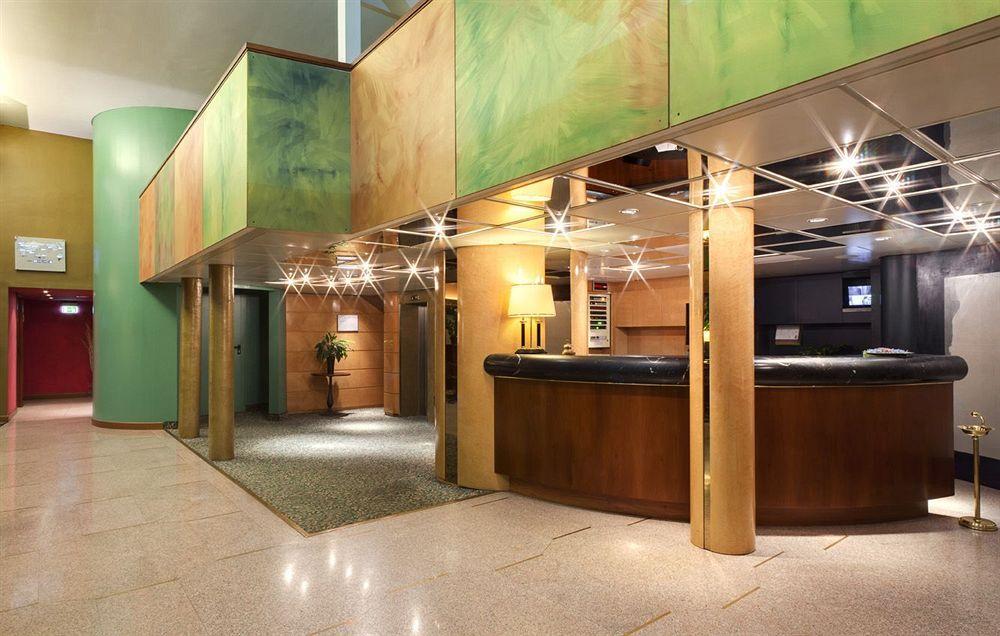City Hotel Варезе Екстериор снимка