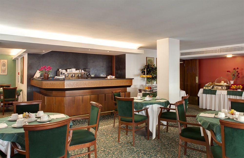 City Hotel Варезе Екстериор снимка
