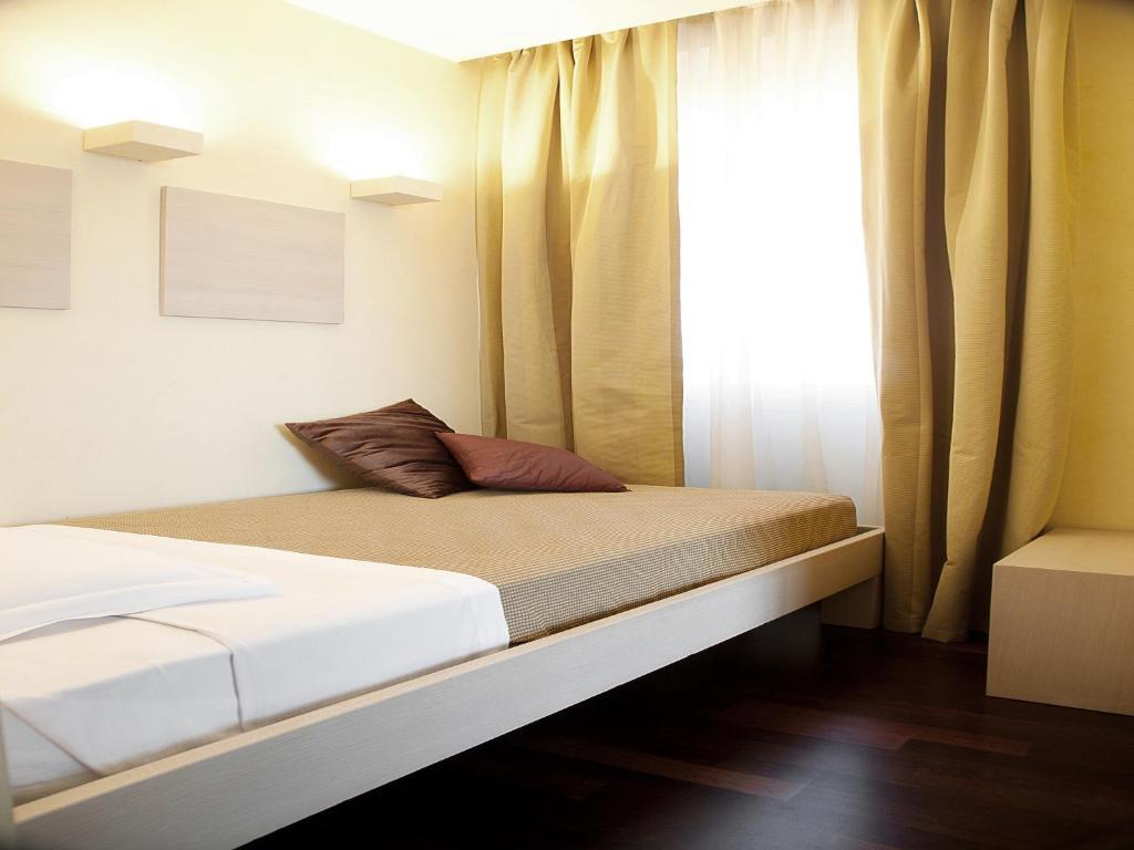 City Hotel Варезе Екстериор снимка