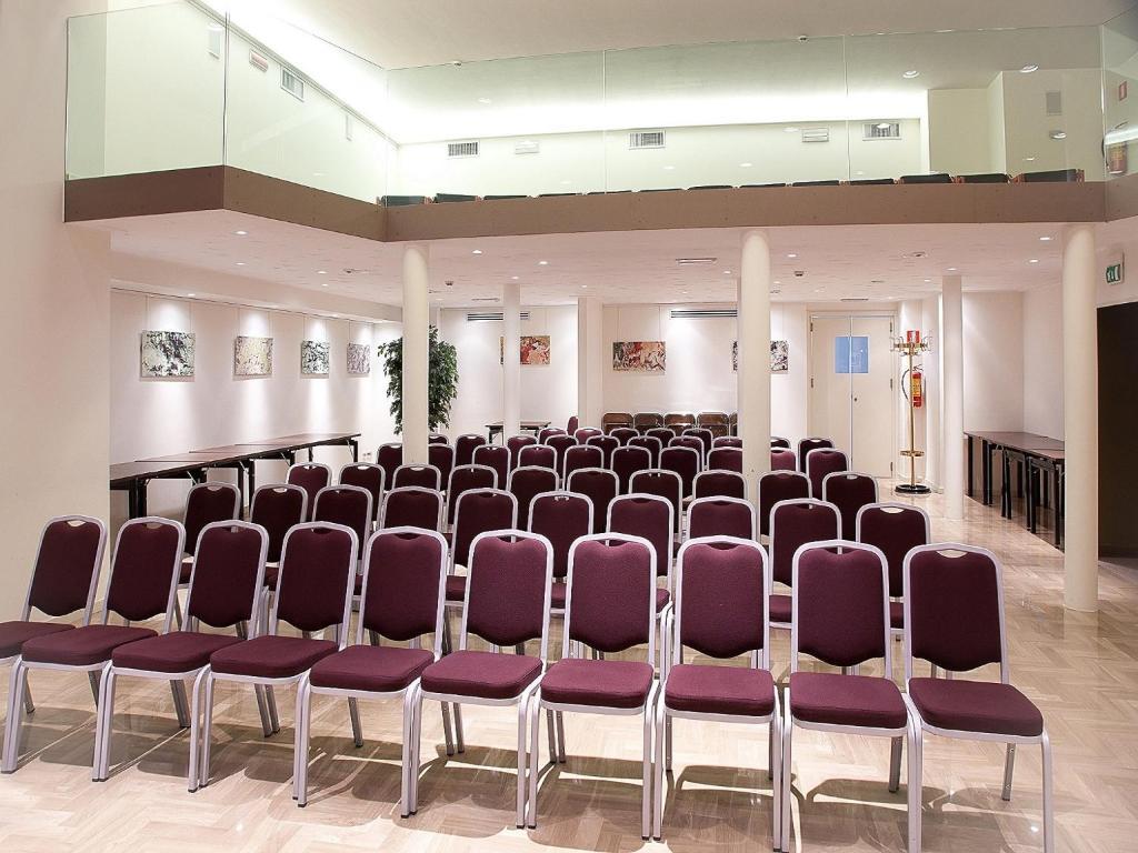 City Hotel Варезе Екстериор снимка