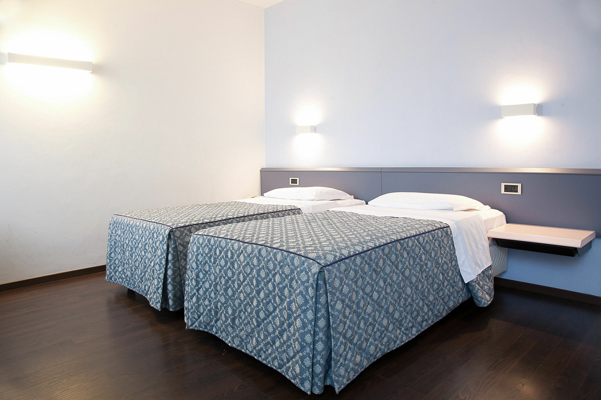 City Hotel Варезе Екстериор снимка