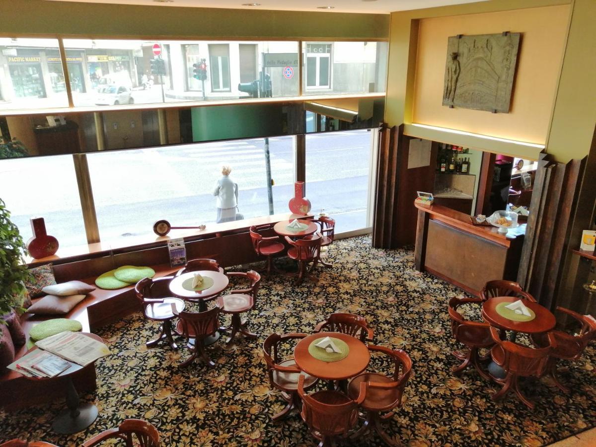 City Hotel Варезе Екстериор снимка